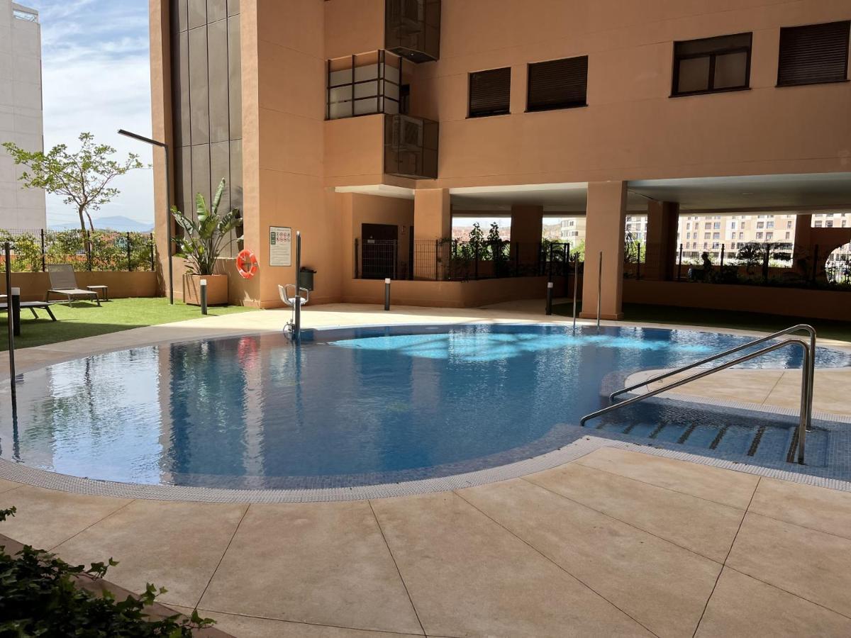-Malagasunapts-Skygarden Teatinos Pool Playground Екстериор снимка